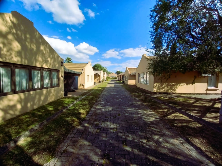 3 Bedroom Property for Sale in Riverside Beach Club Free State